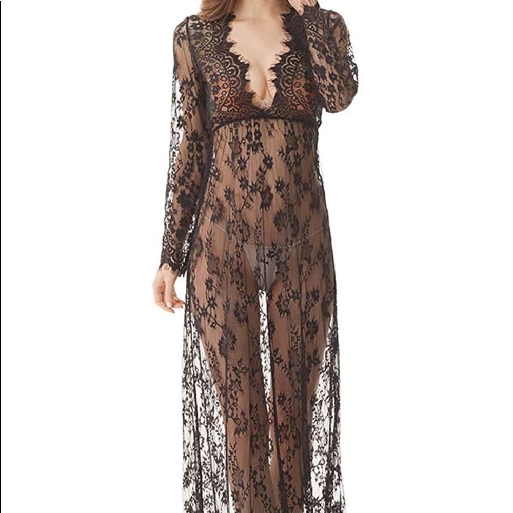 Gorgeous Maxi Deep-V See Through Floral Lace Gown